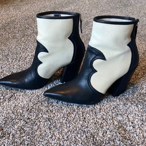 Dolce Vita Noray Bootie